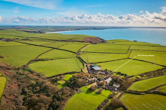 2 Bedroom Detached House For Sale In Pen Y Cwm, SA62