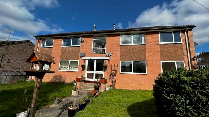 2 Bedroom Apartment To Rent In Woodview Close, Wingerworth, Chesterfield, S42
