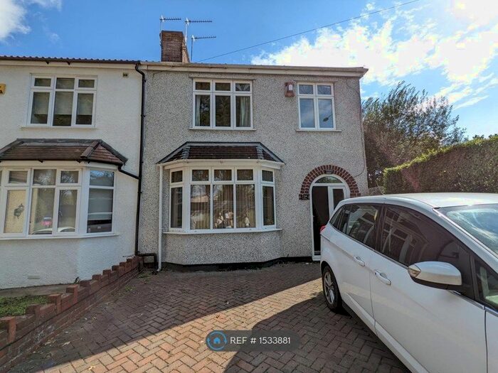 4 Bedroom Semi-Detached House To Rent In Forest Road, Fishponds, Bristol, BS16