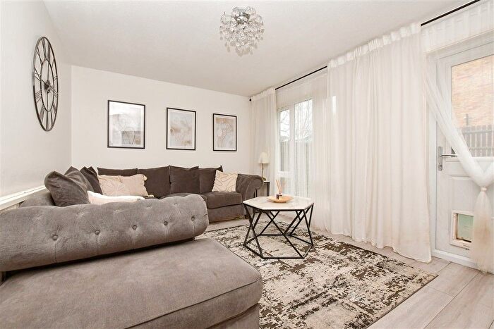 3 Bedroom Terraced House For Sale In Clouston Close, Wallington, Surrey, SM6