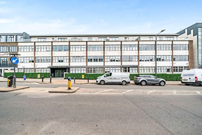 2 Bedroom Flat To Rent In Talbot Skyline, Rayners Lane, Harrow, HA2