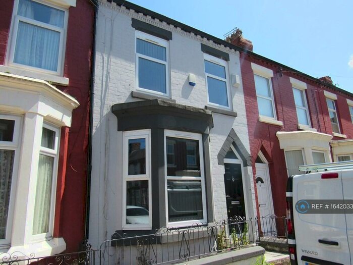 6 Bedroom Semi-Detached House To Rent In Hannan Road, Liverpool, L6