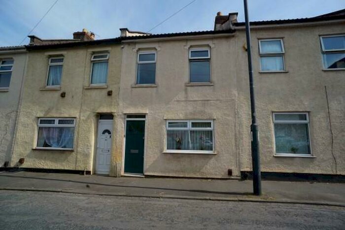 3 Bedroom House To Rent In Brook Road, Speedwell, BS5