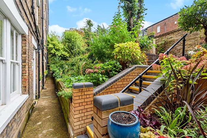 1 Bedroom Flat To Rent In Maida Avenue, London, W2