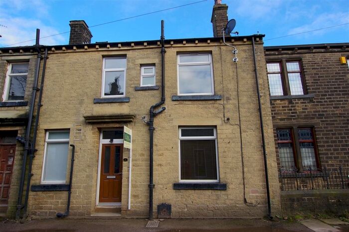 2 Bedroom Terraced House To Rent In Thorne Street, Stainland, Halifax, HX4