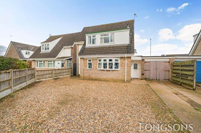 3 Bedroom Detached House For Sale In Oulton Close, Swaffham, PE37