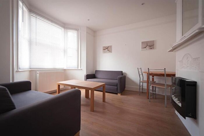 4 Bedroom Terraced House To Rent In Lancaster Road, Canterbury, Kent, CT1