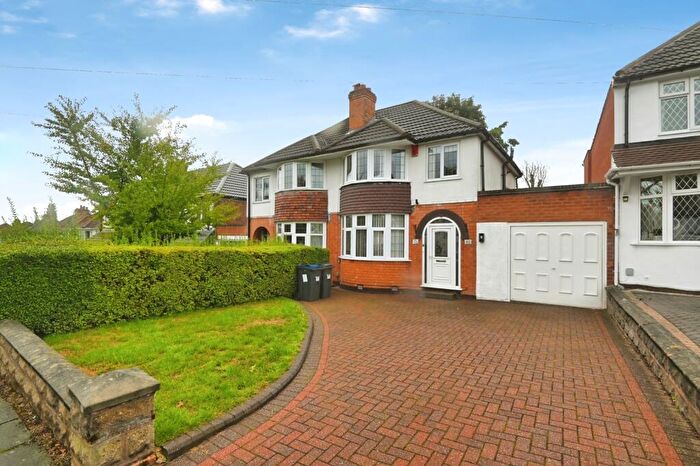3 Bedroom Semi Detached House For Sale In Longmoor Road, Sutton Coldfield, West Midlands, B73
