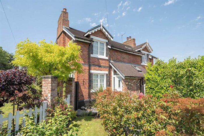 2 Bedroom Semi-Detached House For Sale In Habberley Road, Bewdley, DY12