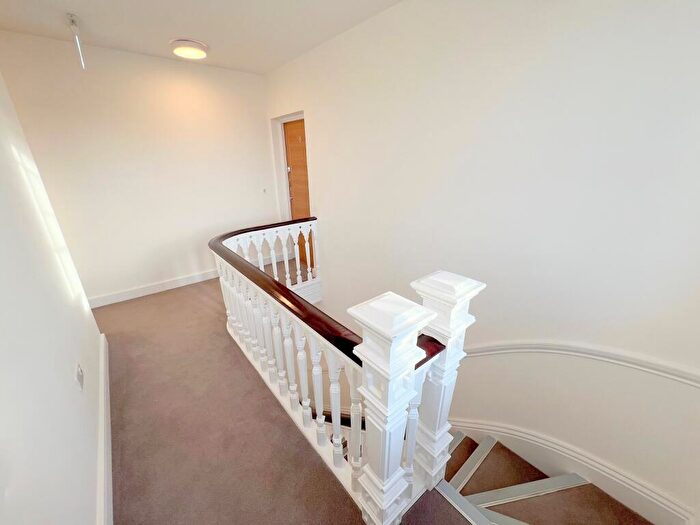 1 Bedroom Flat For Sale In Milton Green, Christchurch Road, New Milton, Hampshire., BH25