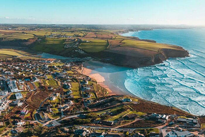 2 Bedroom Flat For Sale In White Ocean, Mawgan Porth, TR8