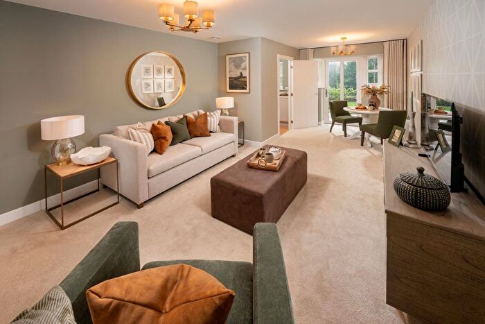 1 Bedroom Flat To Rent In Haslemere Road, Liphook, GU30