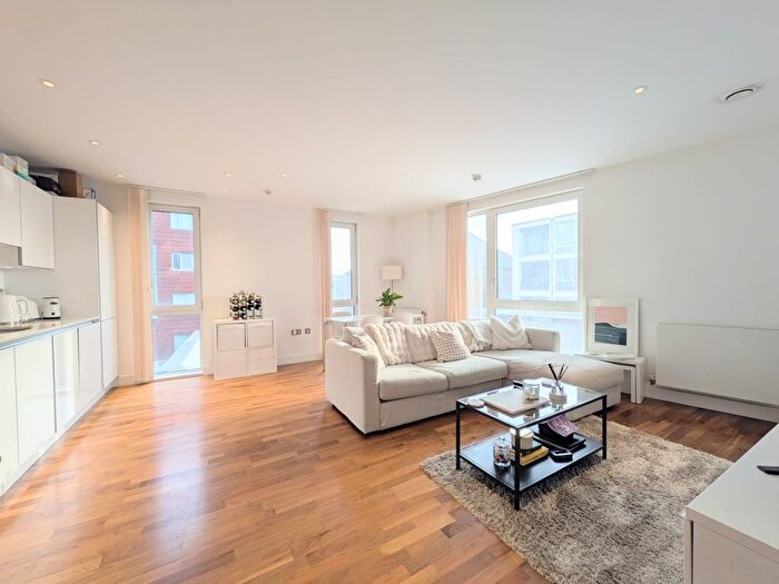 2 Bedroom Flat To Rent In Bellville House, John Donne Way, London, SE10