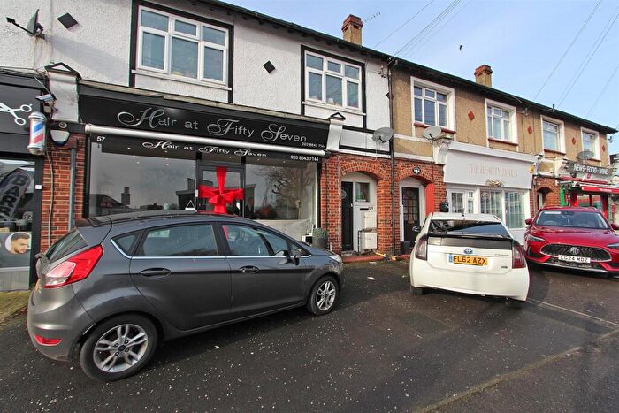 Studio To Rent In Florian Avenue, Sutton, SM1