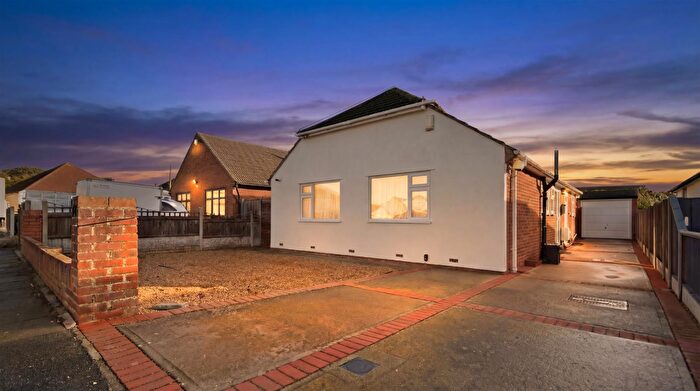 2 Bedroom Chalet For Sale In Bishopstone Drive, Herne Bay, CT6