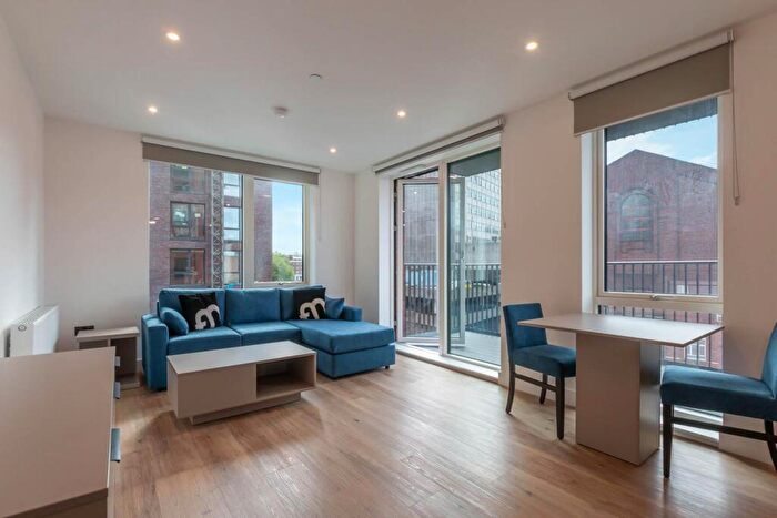 2 Bedroom Apartment To Rent In The Lancaster, Snow Hill Wharf, Shadwell Street, B4
