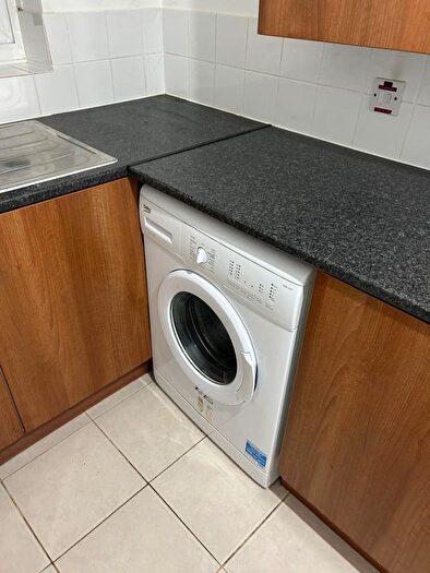 1 Bedroom Property To Rent In Thornhill Road, London, E10
