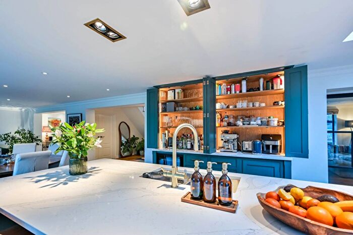 5 Bedroom Detached House To Rent In Tilehouse Road, Guildford, GU4