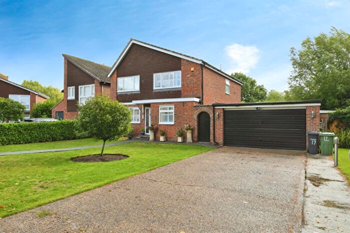 4 Bedroom Detached House For Sale In Greenbank, Cheshunt, Waltham Cross, EN8