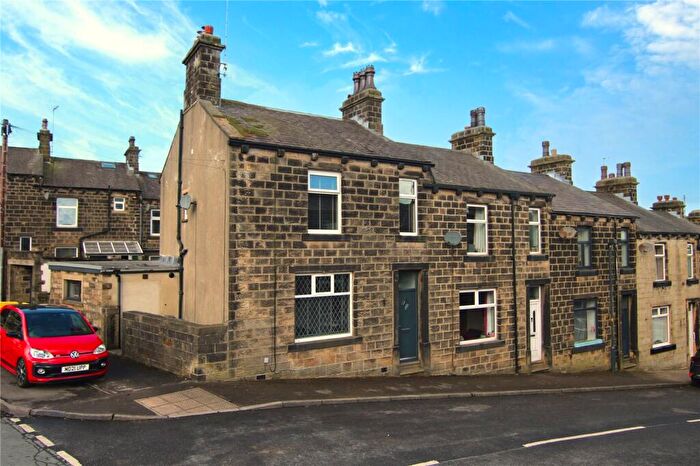 3 Bedroom End Of Terrace House For Sale In Walton Street, Cowling, BD22