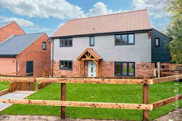 4 Bedroom Detached House For Sale In Whissonsett, NR20