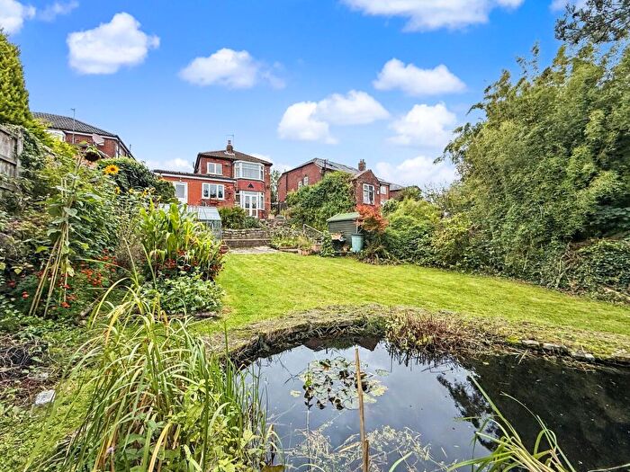 3 Bedroom Detached House For Sale In Agecroft Road West, Prestwich, M25