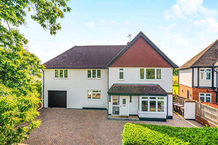 6 Bedroom Detached House For Sale In South Drive, Sonning, Reading, Berkshire, RG4