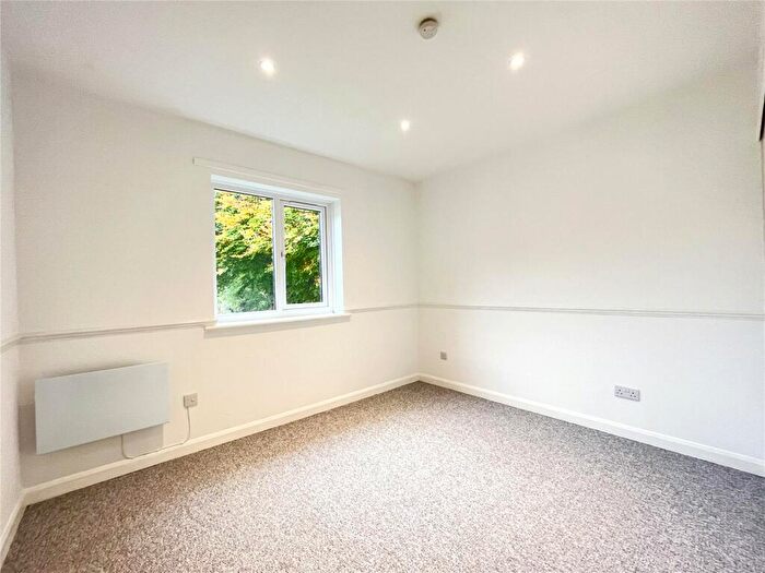 2 Bedroom Apartment For Sale In Weirside Court, Edington, BA13