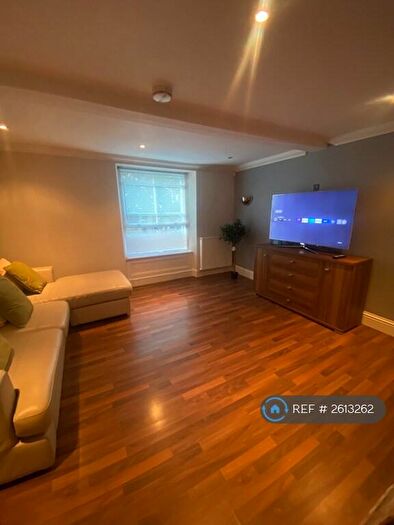 2 Bedroom Flat To Rent In Market Place, Margate, CT9