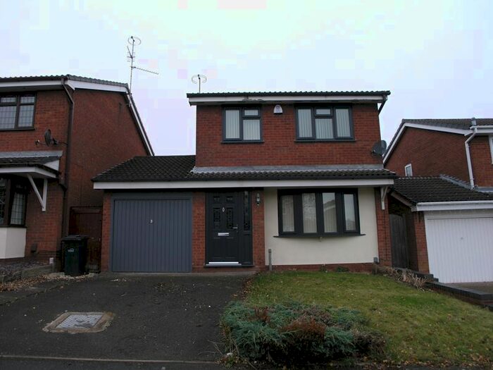 3 Bedroom Detached House To Rent In Lythwood Drive, Brierley Hill, DY5