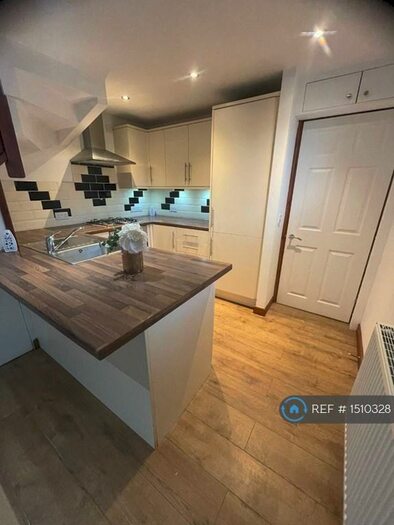 2 Bedroom Semi-Detached House To Rent In Market Place, South Cave, Brough, HU15