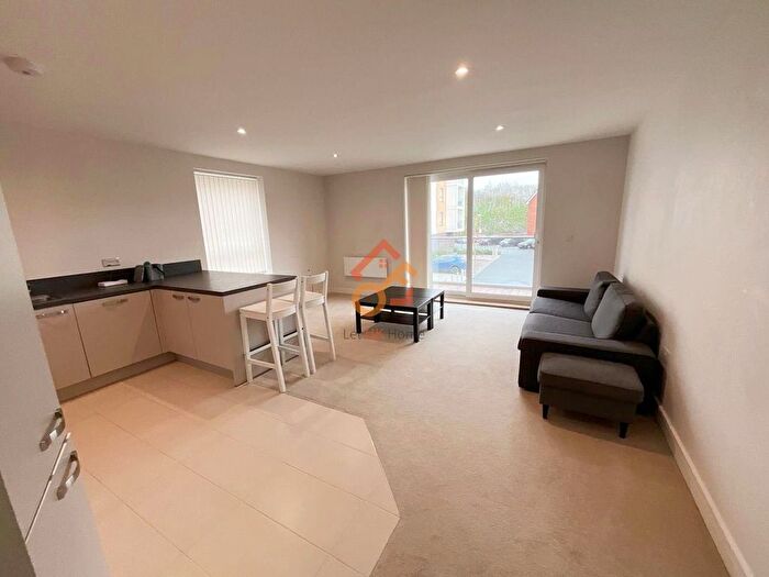 1 Bedroom Flat To Rent In Peregrine House, Bedwyn Mews, Reading, RG2