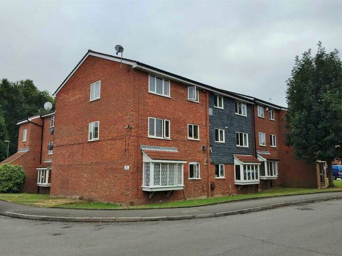 2 Bedroom Apartment To Rent In Silver Birch Close, London, N11