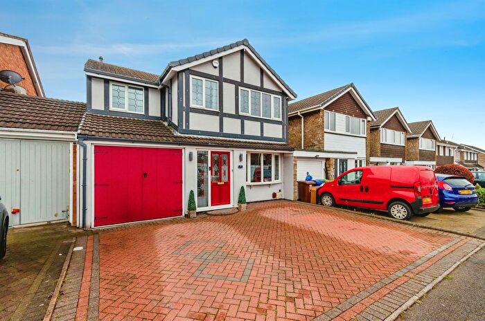 5 Bedroom Link Detached House For Sale In Otterburn Close, Cannock, WS12