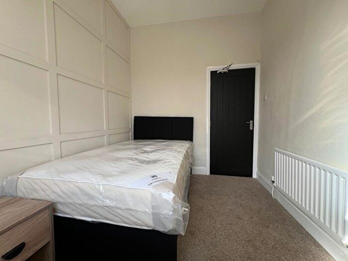 1 Bedroom Property To Rent In Chillingham Road, Newcastle Upon Tyne, NE6