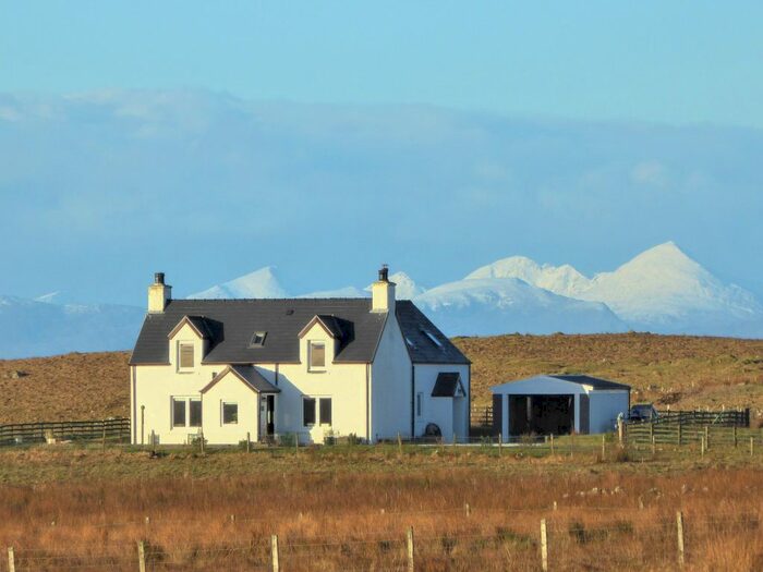 4 Bedroom Detached House For Sale In Borneskitaig, Kilmuir, IV51