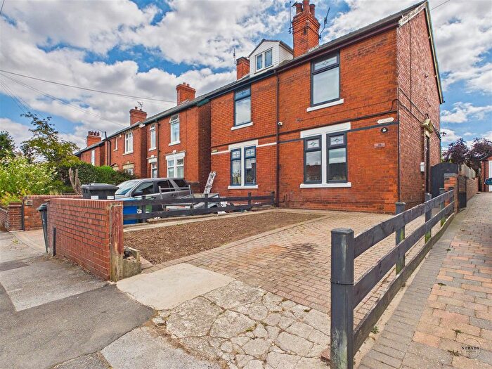 3 Bedroom Semi Detached House For Sale In Ringwood Road, Brimington, Chesterfield, S43