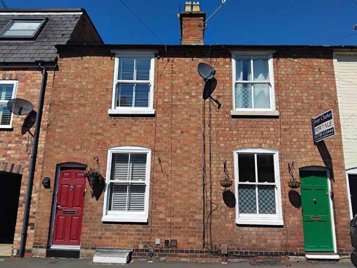 2 Bedroom Terraced House For Sale In Sanctus Road, Stratford-upon-Avon, CV37