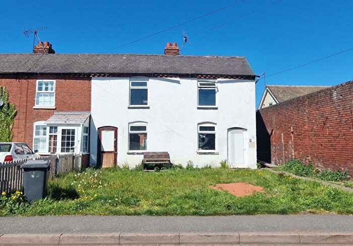 4 Bedroom Semi Detached House For Sale In - Lickhill Road, Stourport-on-Severn, Worcestershire, DY13