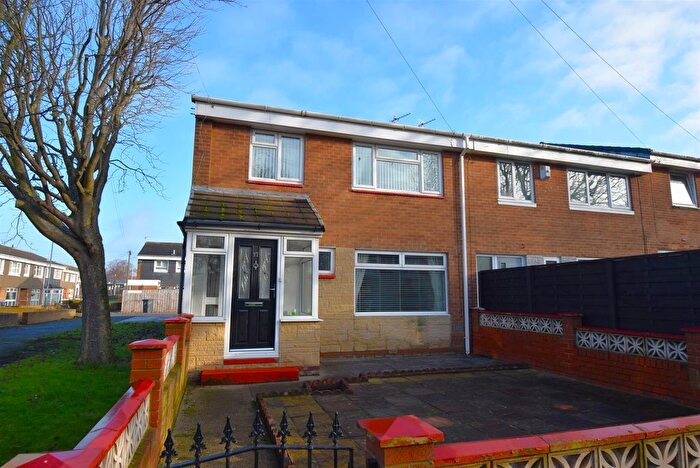 3 Bedroom End Terrace House For Sale In Agricola Court, South Shields, NE33