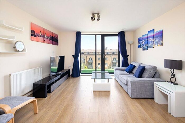 1 Bedroom Flat To Rent In Aubers Ridge Court, Festubert Place, Bow, London, E3
