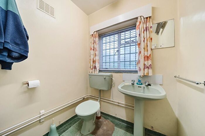 3 Bedroom Detached Bungalow For Sale In Headington, Oxford, OX3