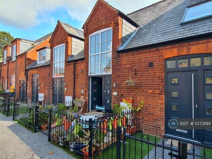 1 Bedroom Terraced House To Rent In Charlie Mews, Farnborough, GU14