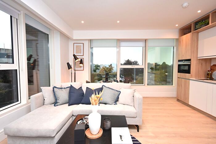1 Bedroom Flat To Rent In Virginia House, Walton Street, Central Aylesbury, HP21