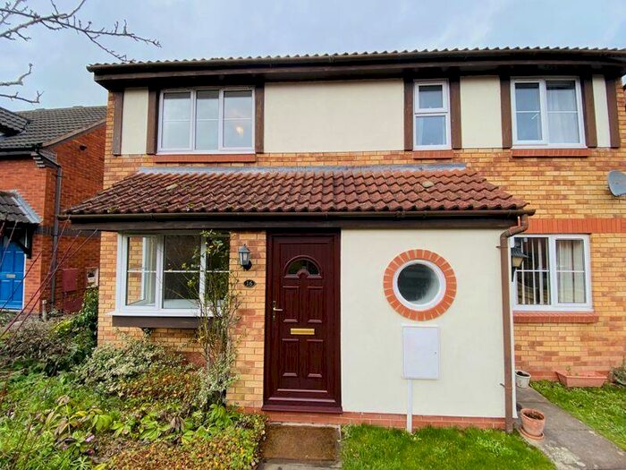 2 Bedroom End Of Terrace House To Rent In Chichester Close, Hereford, HR2