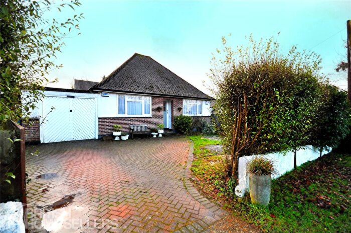 3 Bedroom Detached House For Sale In Badgers Road, Badgers Mount, Sevenoaks, Kent, TN14