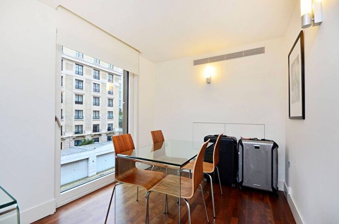 1 Bedroom Flat To Rent In Weymouth Street, Marylebone, London, W1W