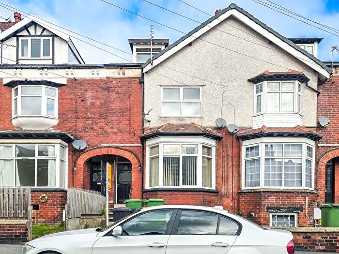 2 Bedroom Apartment To Rent In Methley Drive, Chapel Allerton, Leeds, West Yorkshire, LS7