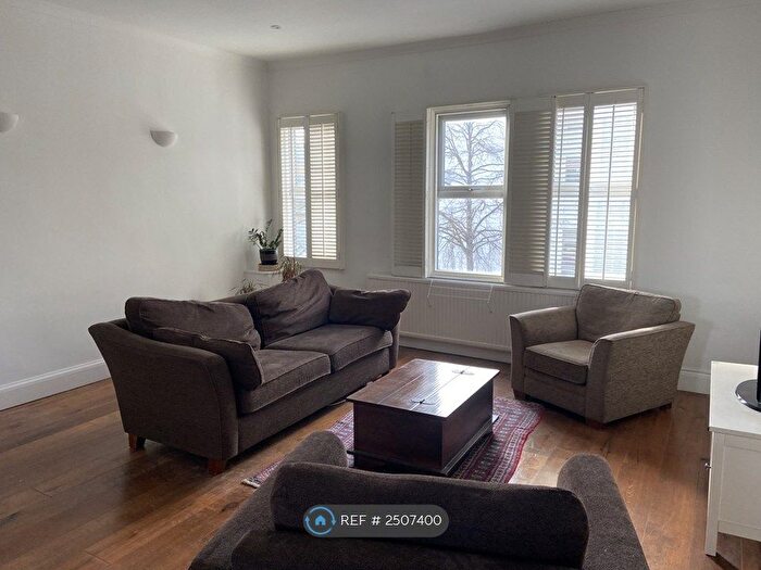 2 Bedroom Flat To Rent In Montdore House, London, N19