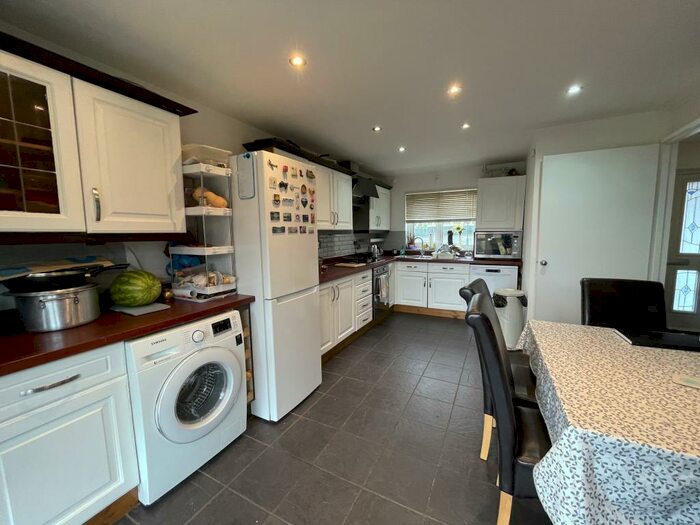 3 Bedroom House To Rent In Greystoke Avenue, Bristol, BS10